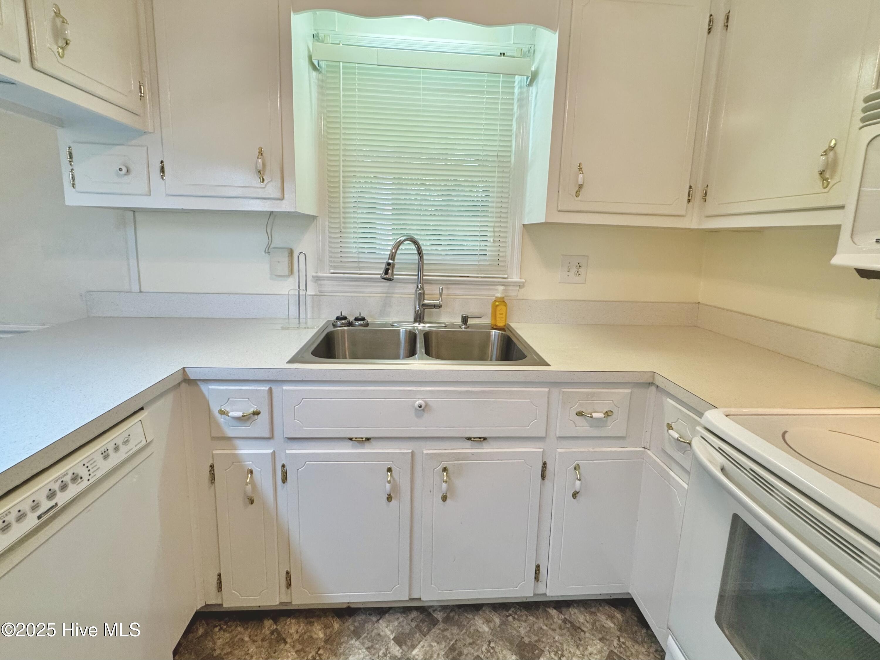 1229 Woodington Road Kinston, NC 28504 - Photo 31 of 92 IMG_4040
