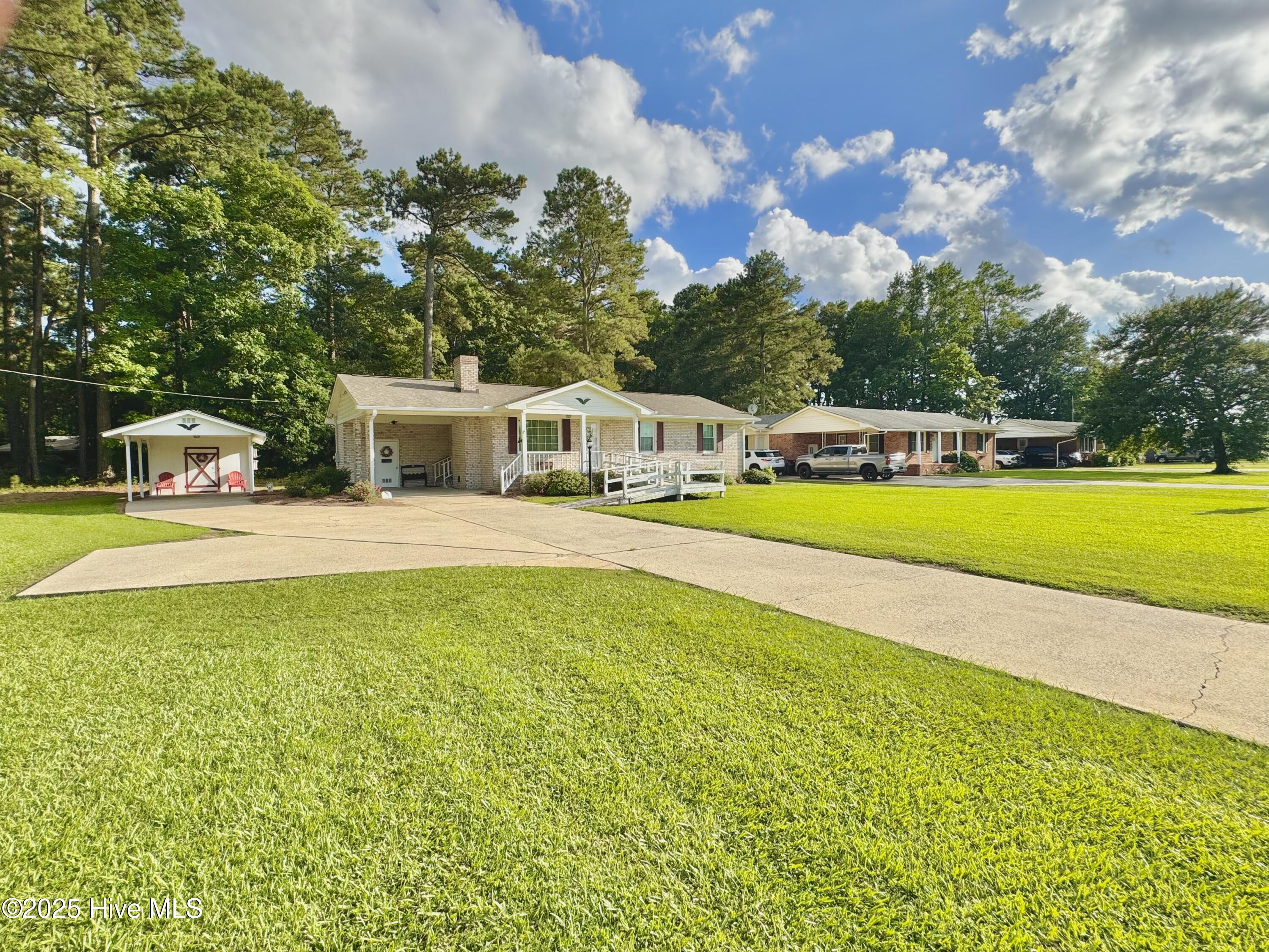 1229 Woodington Road Kinston, NC 28504 - Photo 5 of 92 IMG_4090
