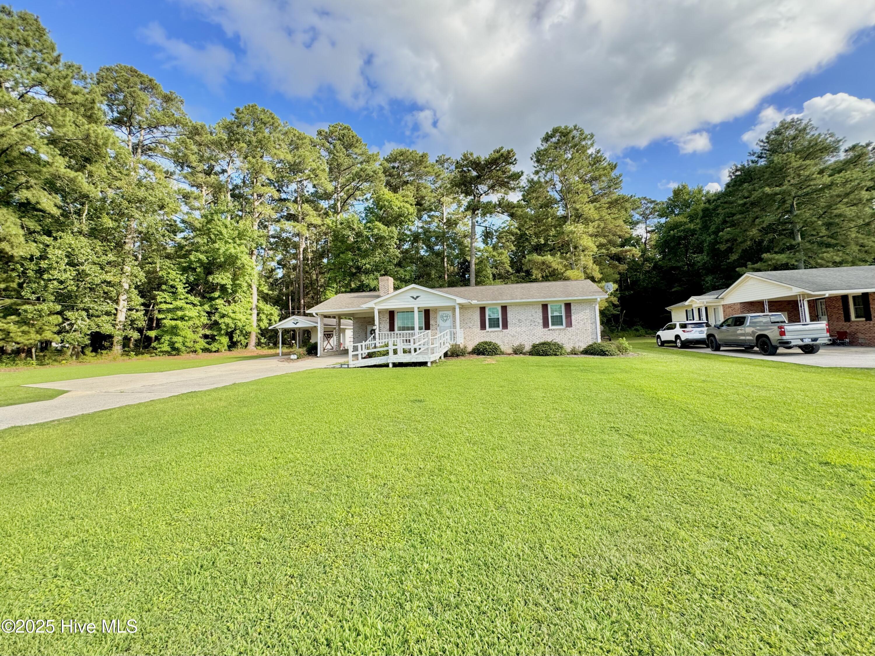 1229 Woodington Road Kinston, NC 28504 - Photo 6 of 92 IMG_4091
