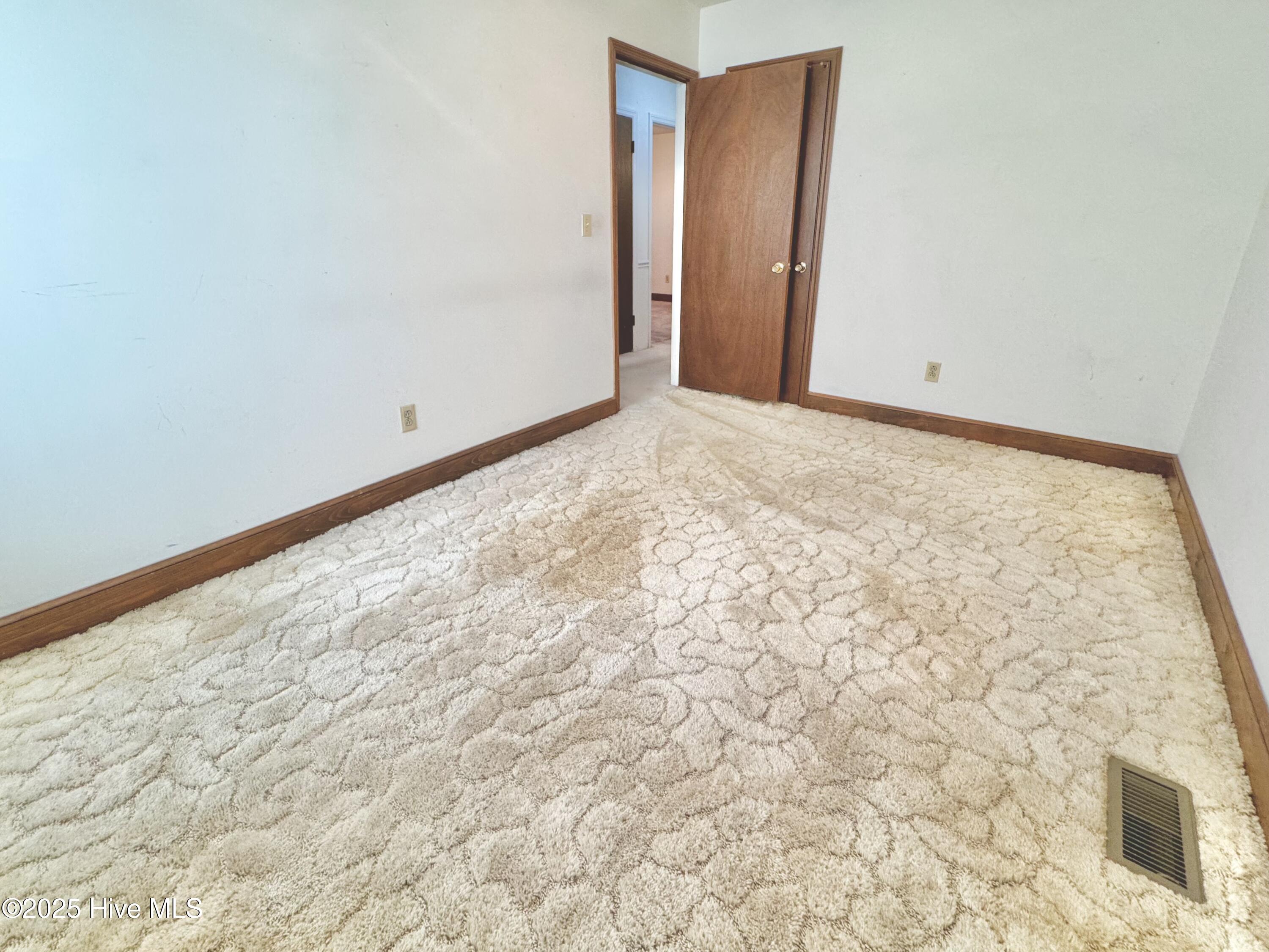 1229 Woodington Road Kinston, NC 28504 - Photo 70 of 92 IMG_4074