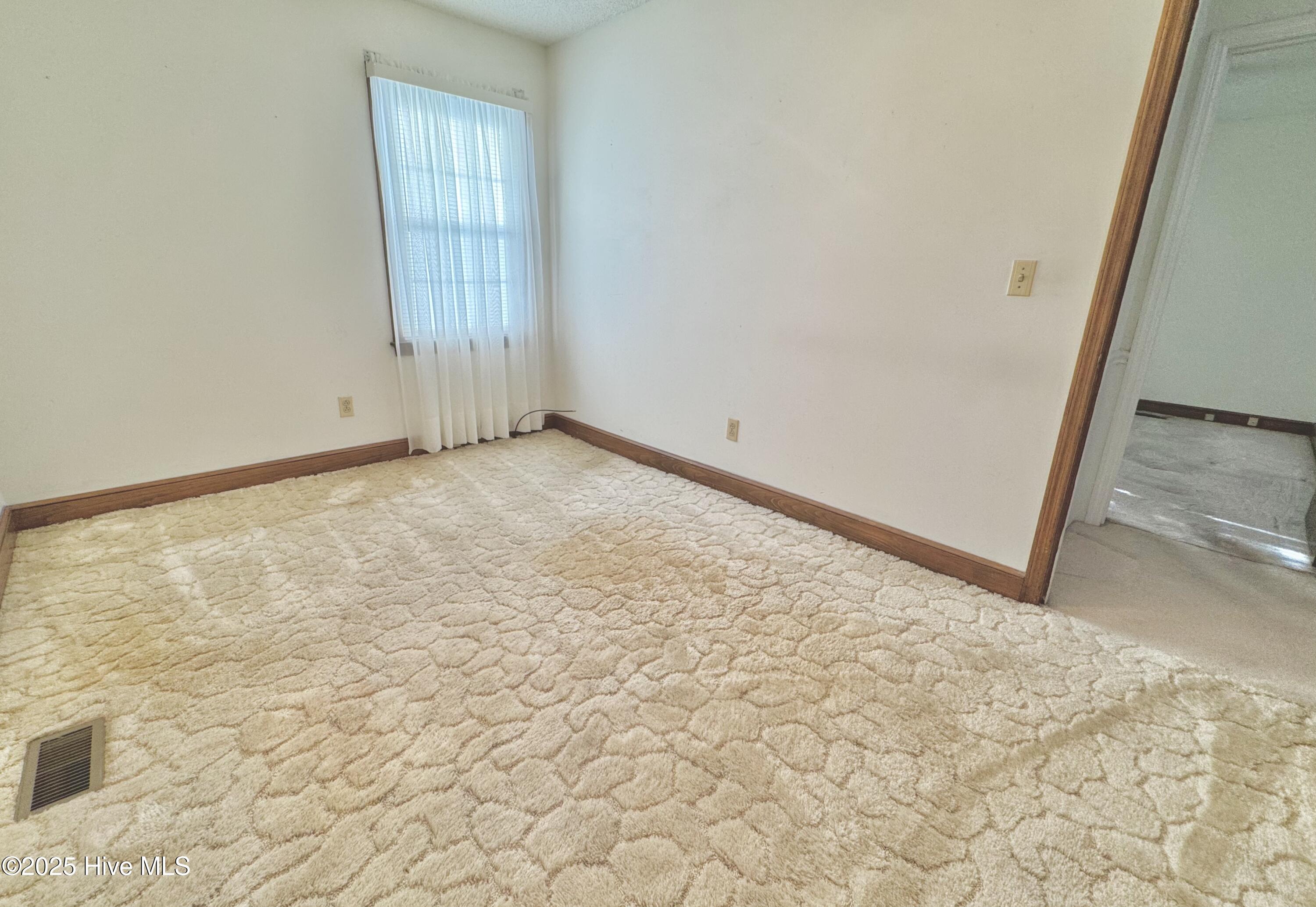 1229 Woodington Road Kinston, NC 28504 - Photo 71 of 92 IMG_4075
