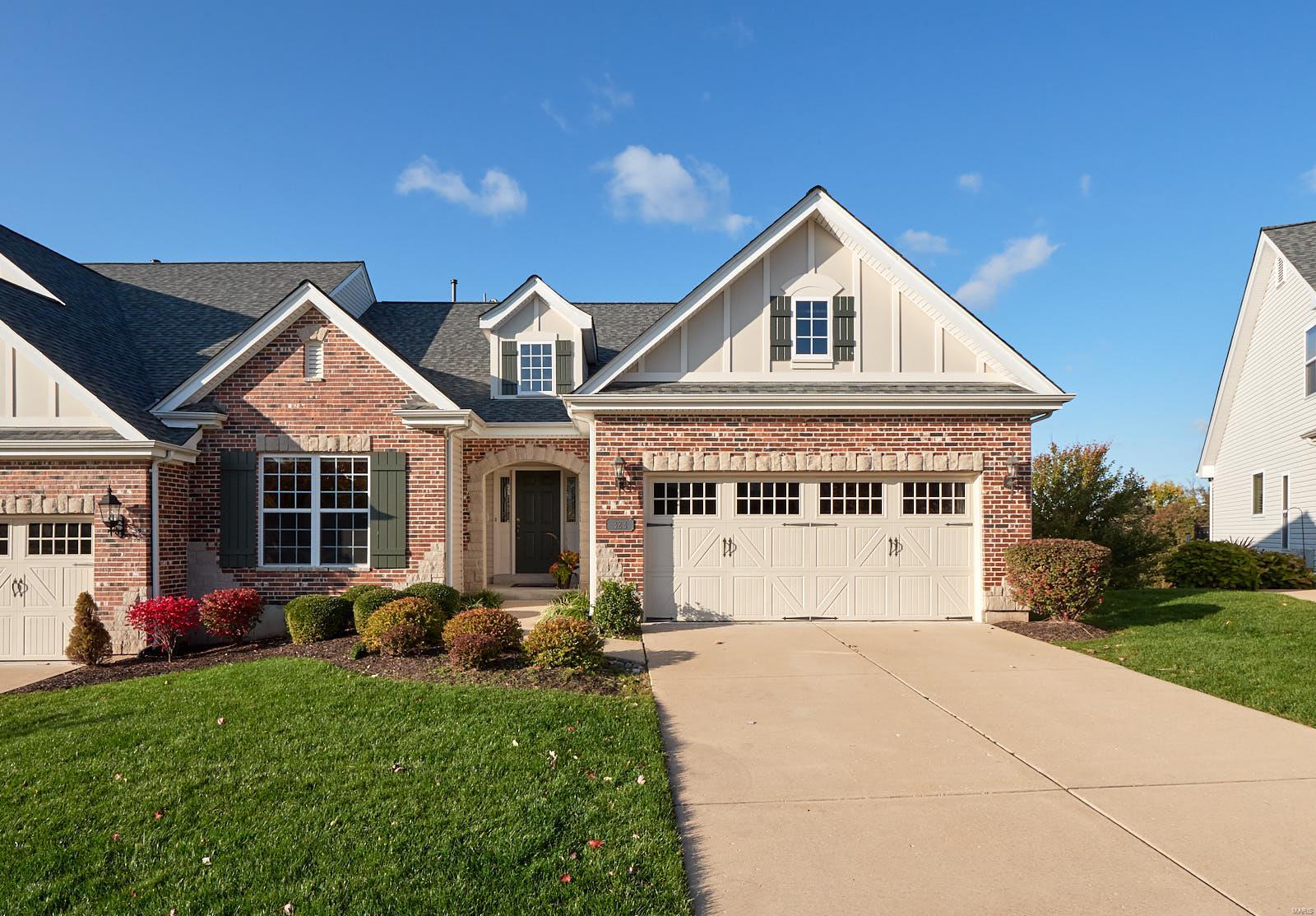 323 Kendall Ridge Court Chesterfield, MO 63017 - Photo 1 of 35