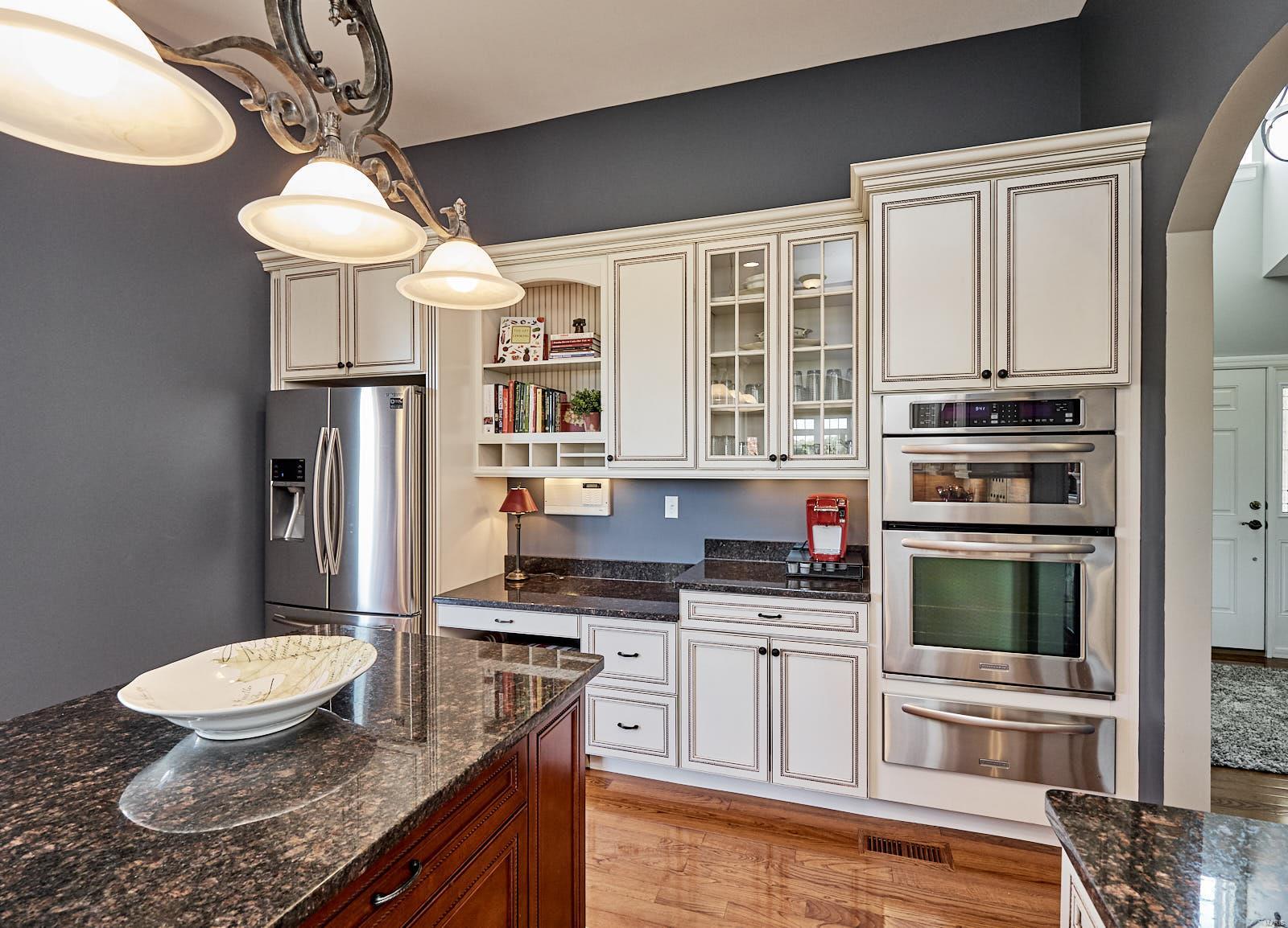 323 Kendall Ridge Court Chesterfield, MO 63017 - Photo 12 of 35