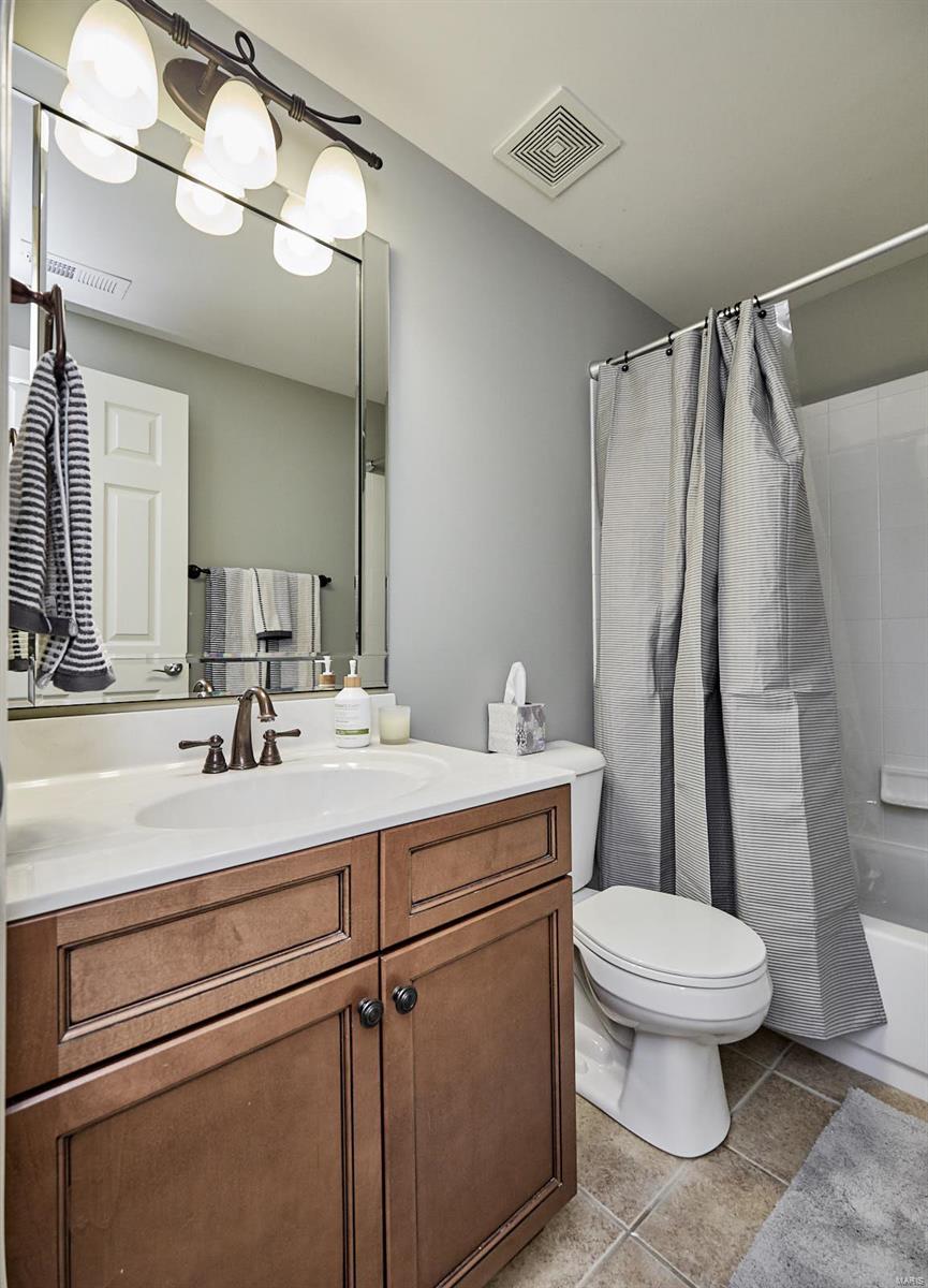 323 Kendall Ridge Court Chesterfield, MO 63017 - Photo 27 of 35
