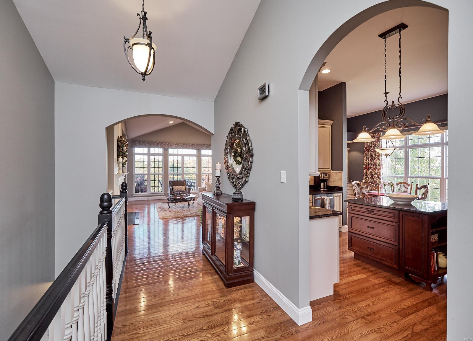 323 Kendall Ridge Court Chesterfield, MO 63017 - Photo 5 of 35