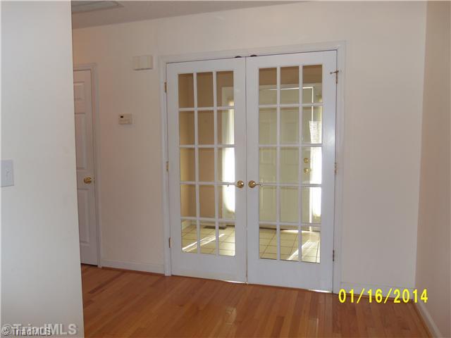 5455 Springhouse Farm Road Winston-Salem, NC 27107 - Photo 12 of 13 Entry.