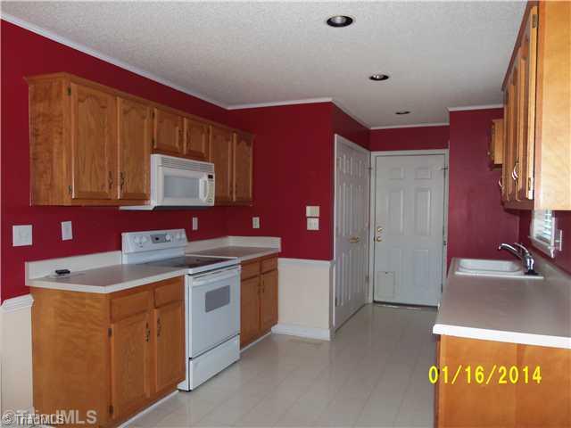 5455 Springhouse Farm Road Winston-Salem, NC 27107 - Photo 3 of 13 Kitchen.
