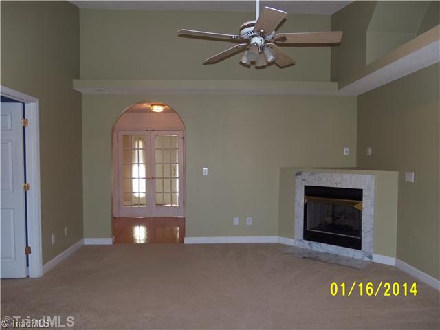 5455 Springhouse Farm Road Winston-Salem, NC 27107 - Photo 6 of 13 Living Room.