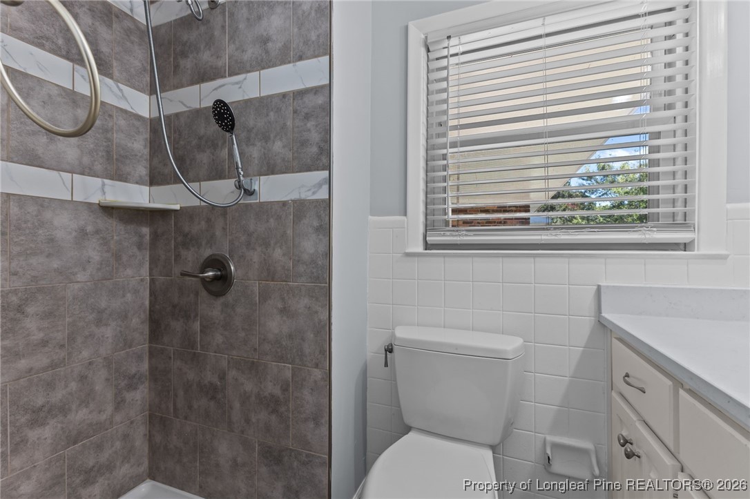 3024 Brechin Road Fayetteville, NC 28303 - Photo 31 of 46 Bedroom 2 attached bath