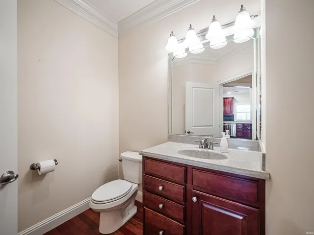 $625,000 | 1469 Woodfield Drive, Newburgh, IN 47630