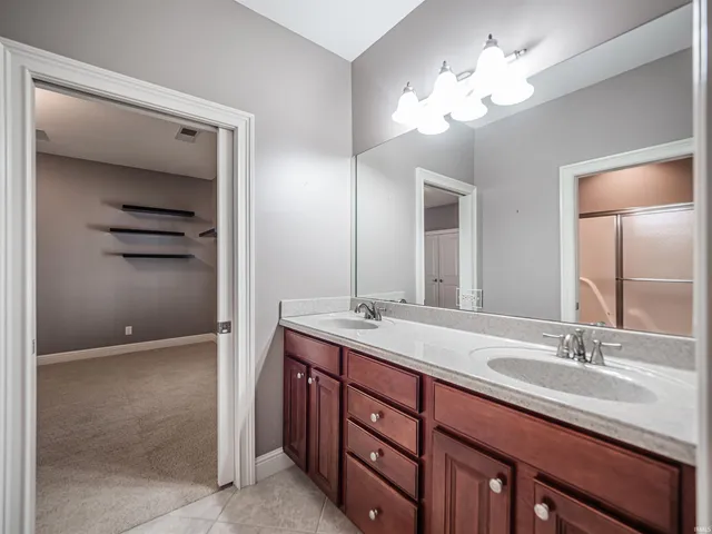 $625,000 | 1469 Woodfield Drive, Newburgh, IN 47630