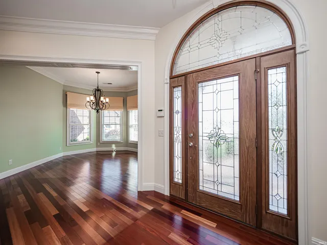 $625,000 | 1469 Woodfield Drive, Newburgh, IN 47630