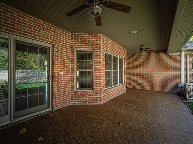 $625,000 | 1469 Woodfield Drive, Newburgh, IN 47630