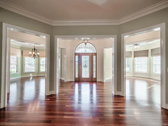 $625,000 | 1469 Woodfield Drive, Newburgh, IN 47630