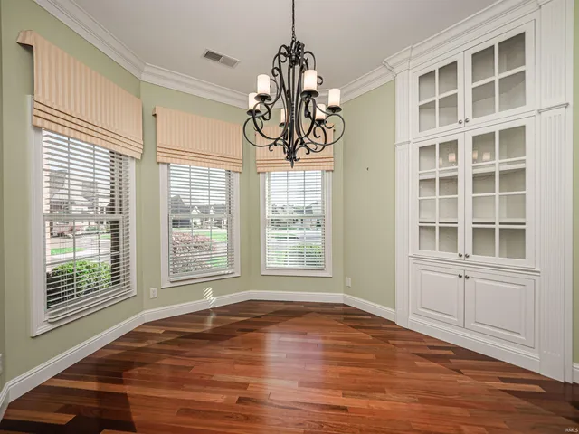 $625,000 | 1469 Woodfield Drive, Newburgh, IN 47630