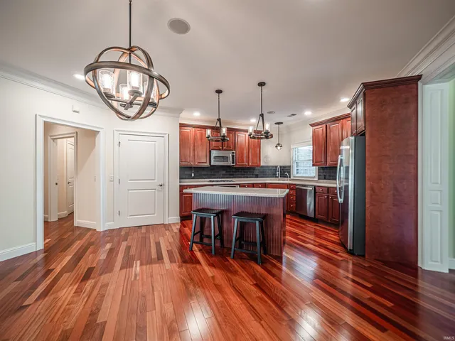 $625,000 | 1469 Woodfield Drive, Newburgh, IN 47630