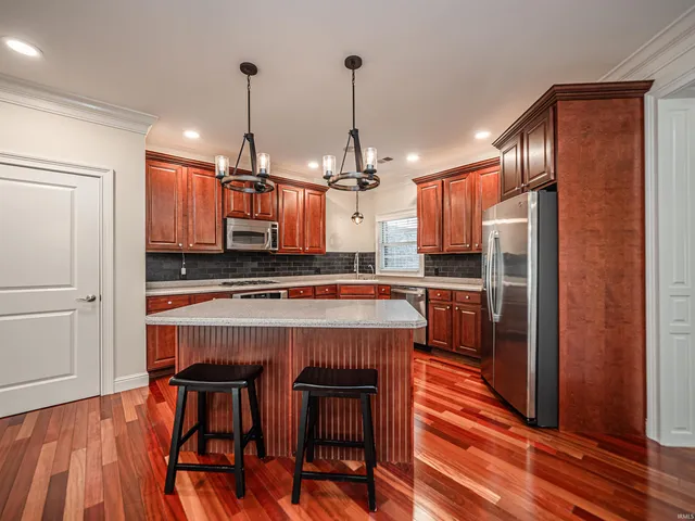 $625,000 | 1469 Woodfield Drive, Newburgh, IN 47630