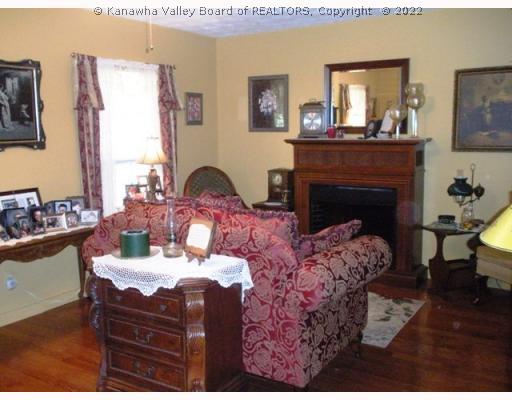 1626 Shatto Road Ripley, WV 25271 - Photo 4 of 8 Living Room.