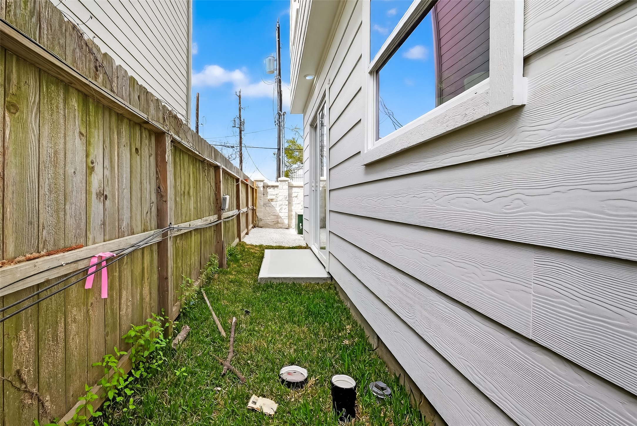 975 Highland Light Lane Houston, TX 77091 - Photo 41 of 41 a view of balcony with yard