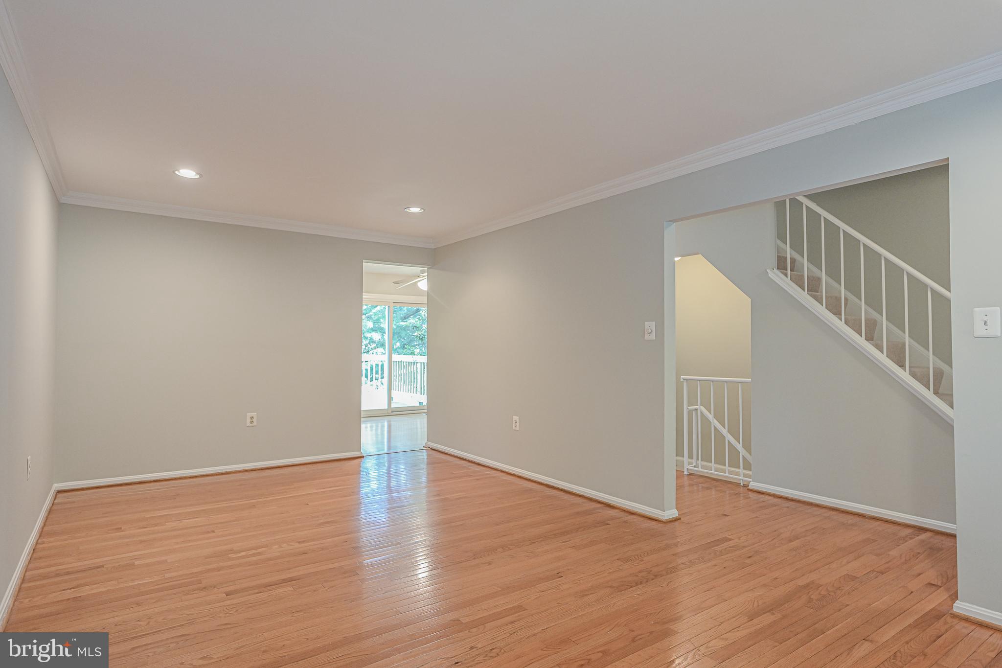 10283 Latney Road Fairfax, VA 22032 - Photo 5 of 40
