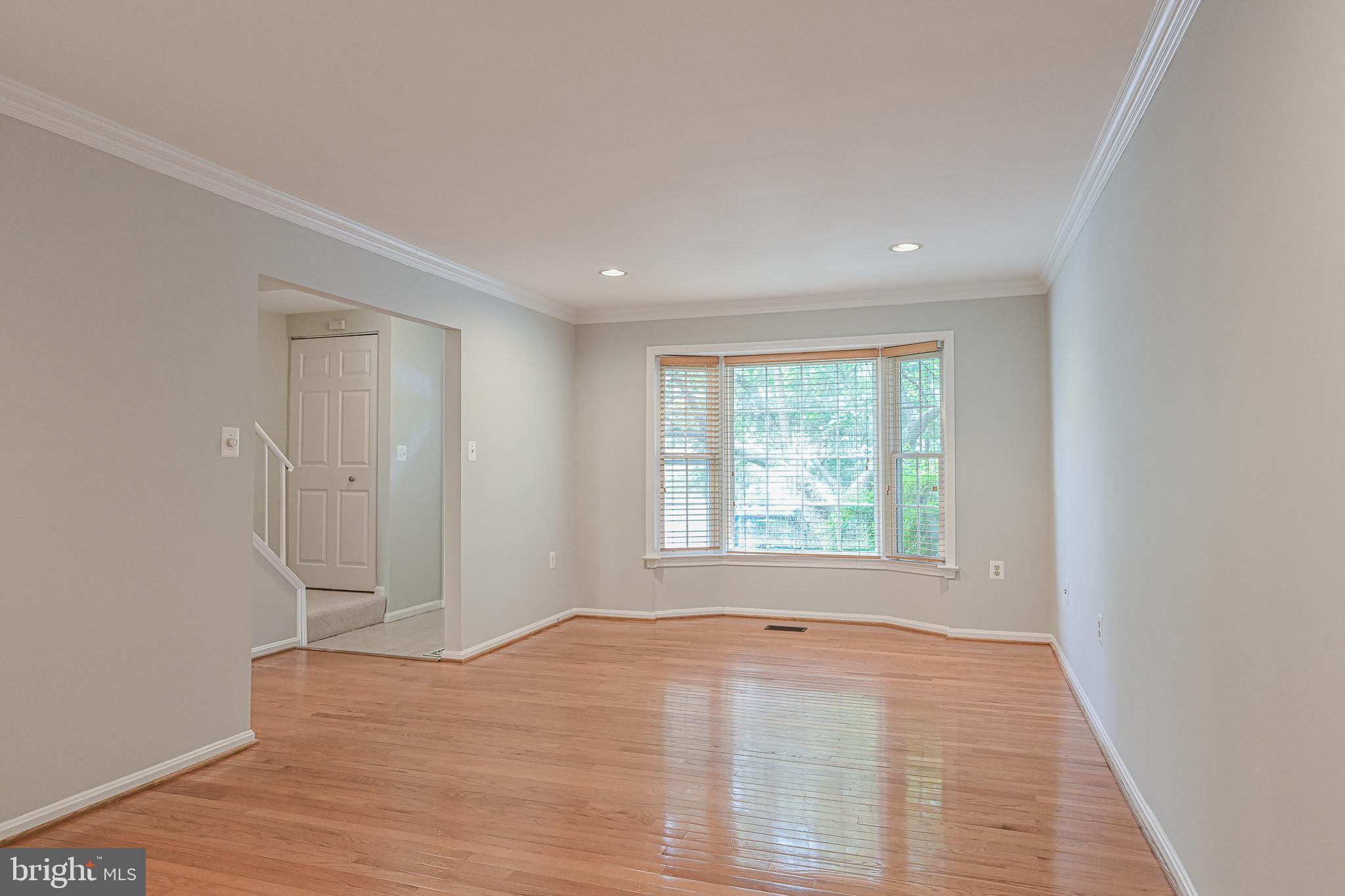 10283 Latney Road Fairfax, VA 22032 - Photo 6 of 40