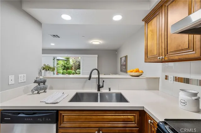 $1,188,000 | 78 North Sierra Bonita Avenue, Unit 2, Pasadena, CA 91106