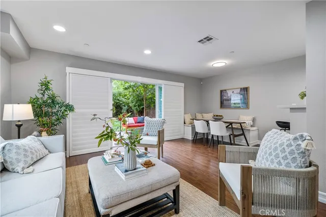 $1,188,000 | 78 North Sierra Bonita Avenue, Unit 2, Pasadena, CA 91106