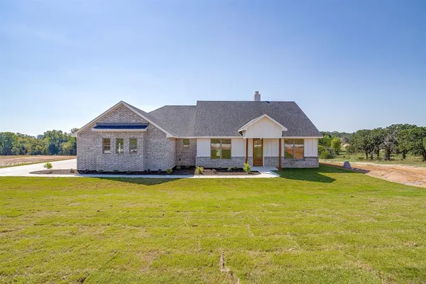 $499,000 | 237 Kilkenny Road, Poolville, TX 76487