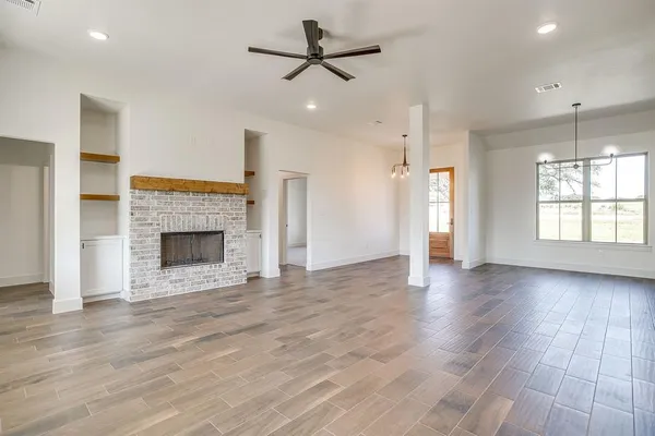 $499,000 | 237 Kilkenny Road, Poolville, TX 76487