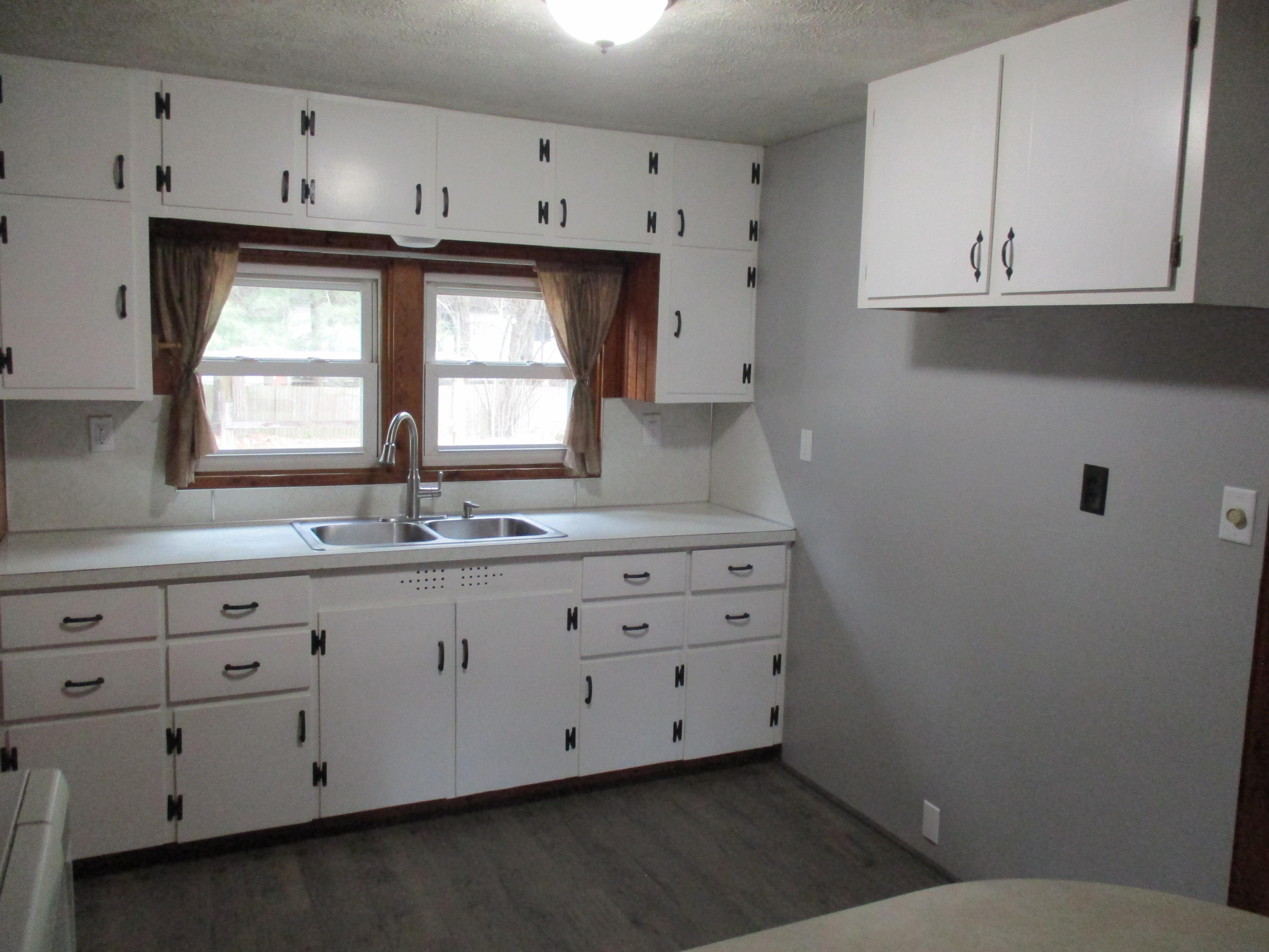 6437 Old Lake Road Grayling, MI 49738 - Photo 9 of 26 Gallery Image 9