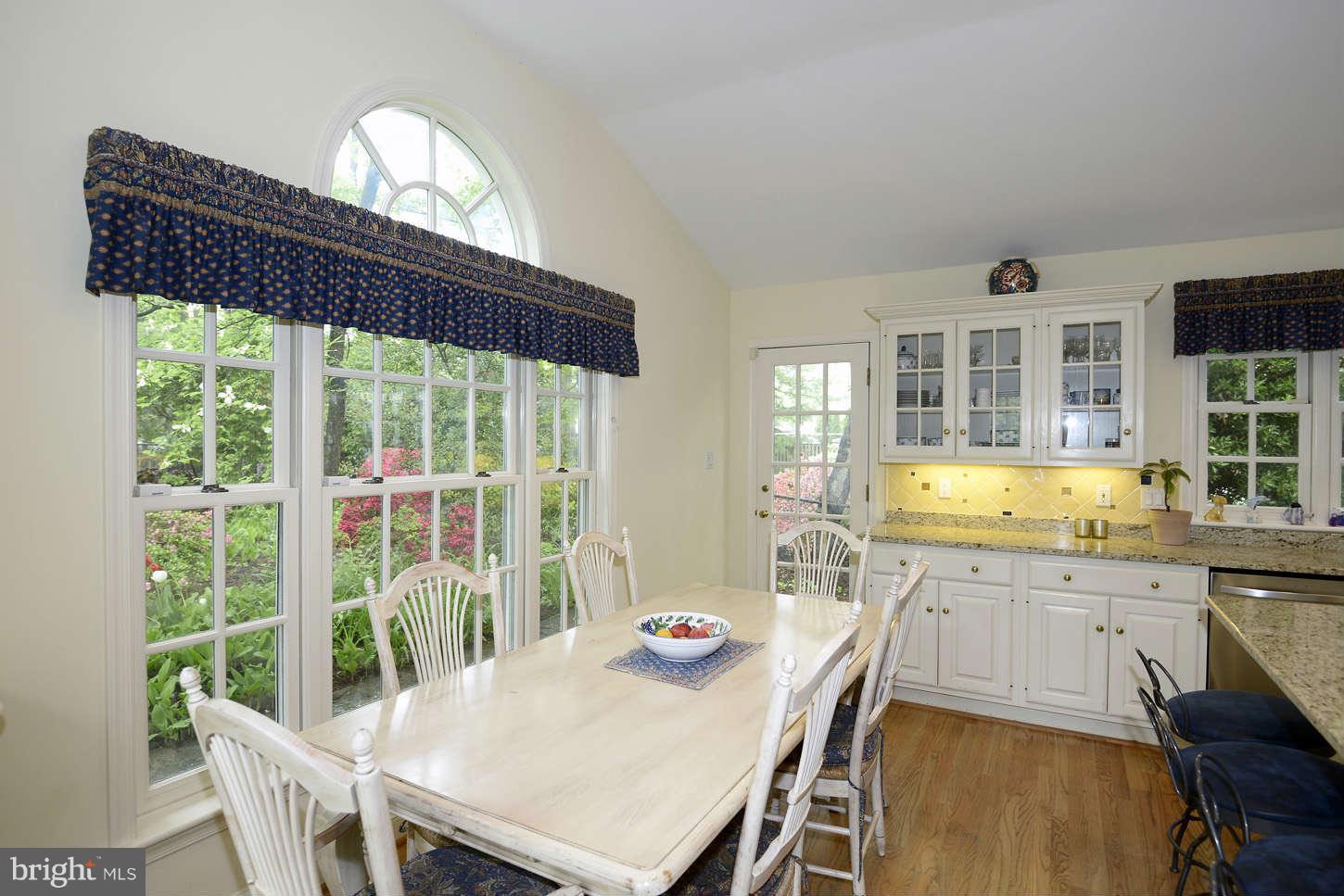 5606 Harwick Road Bethesda, MD 20816 - Photo 12 of 30 Kitchen