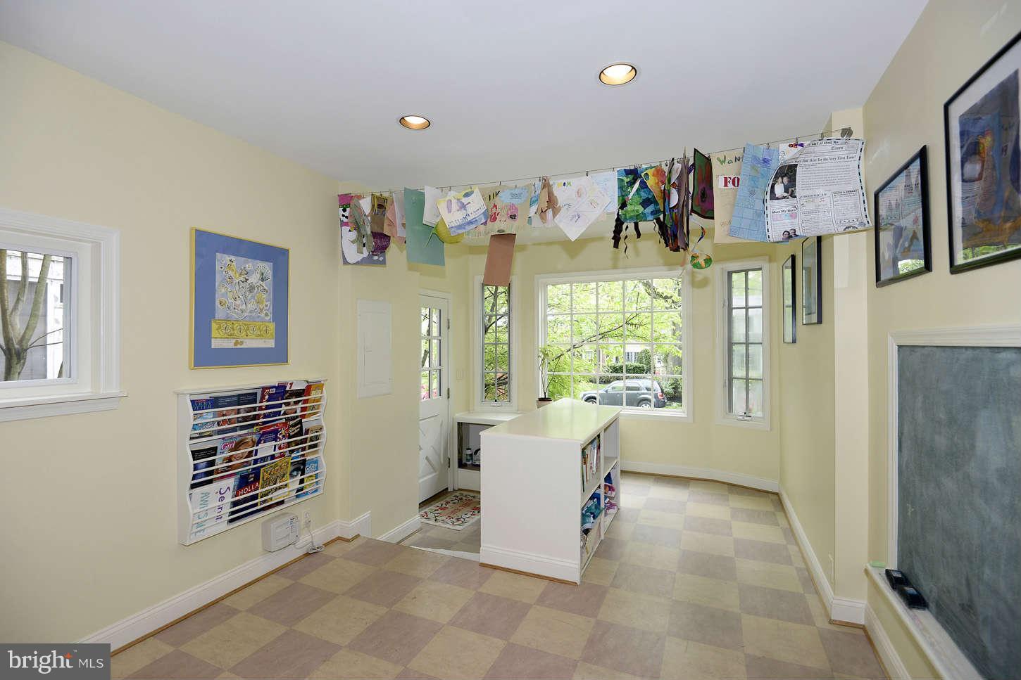 5606 Harwick Road Bethesda, MD 20816 - Photo 15 of 30 Interior (General)