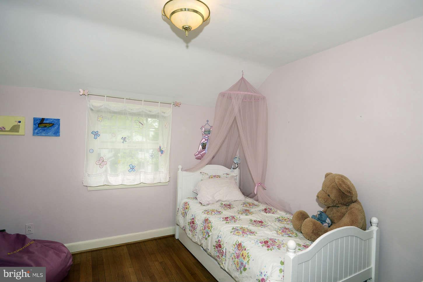 5606 Harwick Road Bethesda, MD 20816 - Photo 19 of 30 Bedroom
