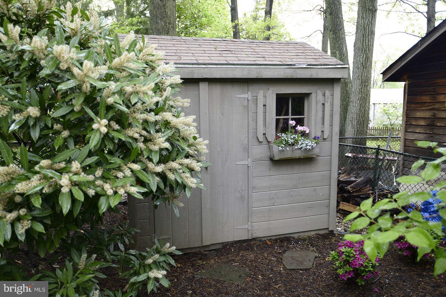 5606 Harwick Road Bethesda, MD 20816 - Photo 28 of 30 Exterior (Rear)