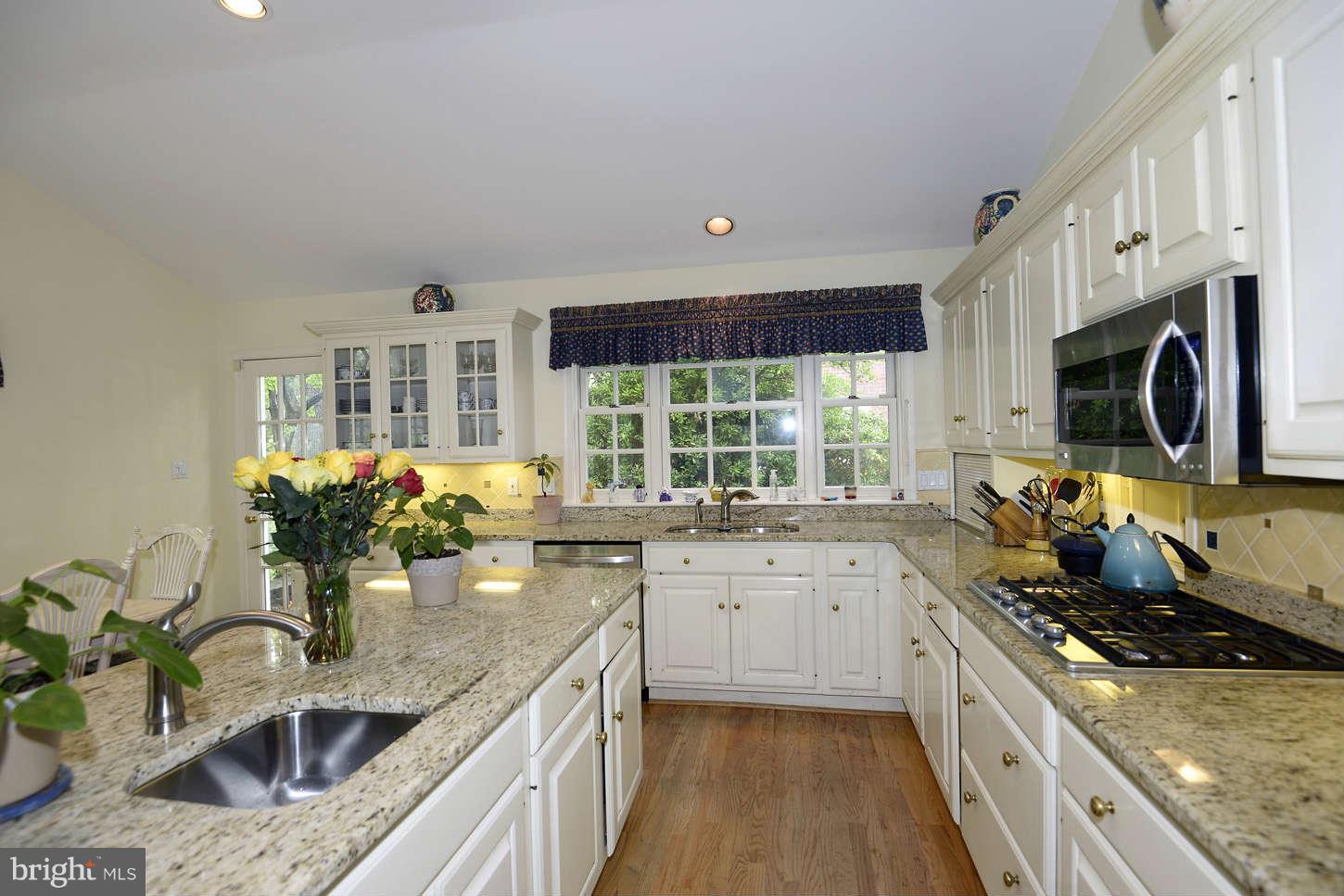 5606 Harwick Road Bethesda, MD 20816 - Photo 7 of 30 Kitchen