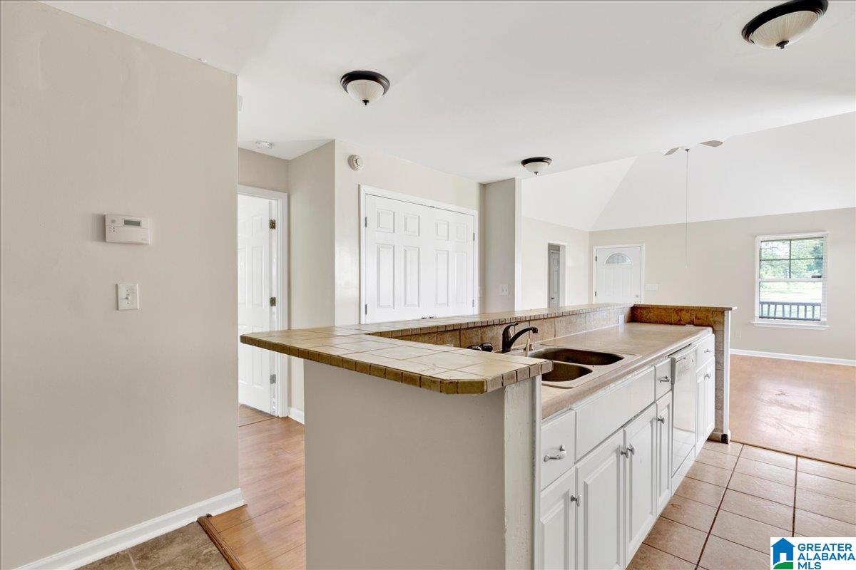 1324 Fulton Avenue Southwest Birmingham, AL 35211 - Photo 5 of 14