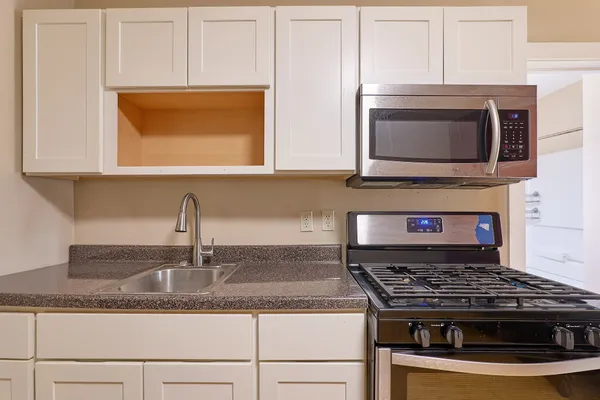 $1,300 | 198 Court Street, Unit 11, Binghamton, NY 13901