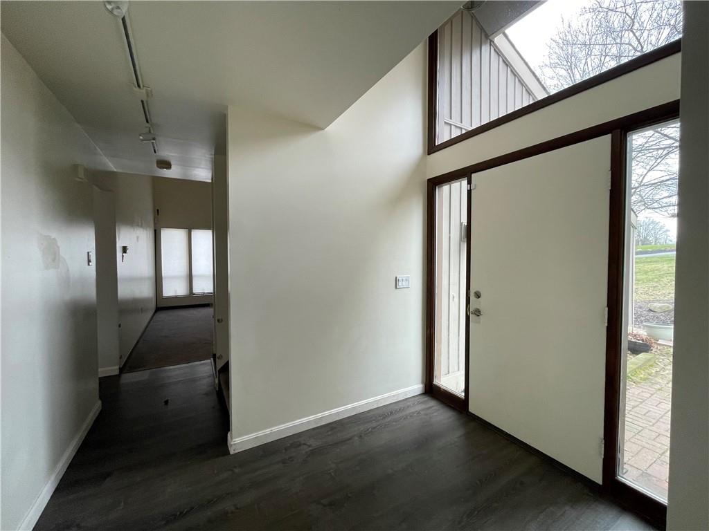 659 Meadow Lane Rochester, PA 15074 - Photo 3 of 23 a view of entryway