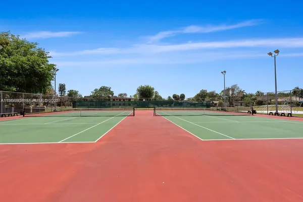 a view of a big room with a big yard