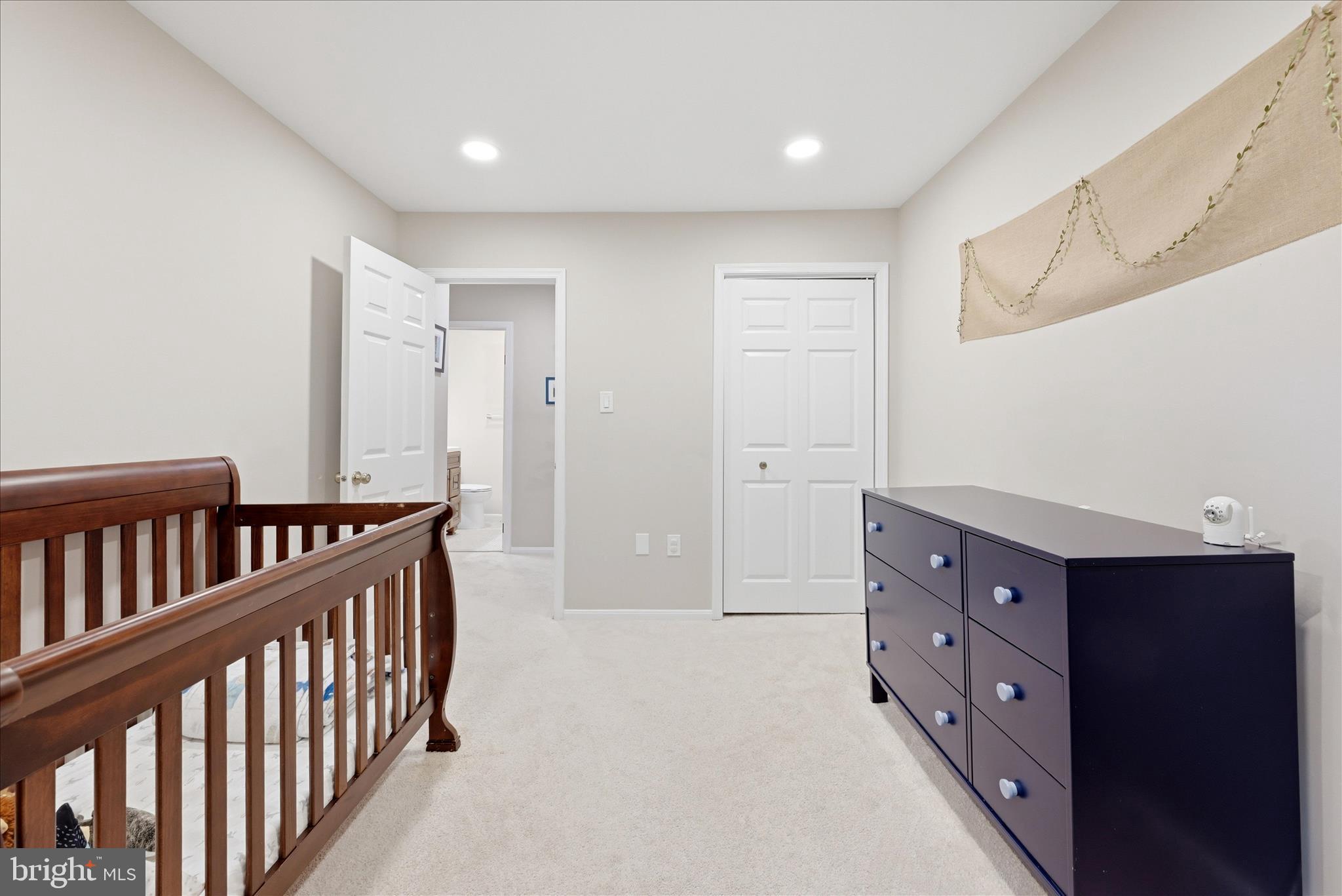 11533 Pine Cone Court Reston, VA 20191 - Photo 20 of 60 Bedroom