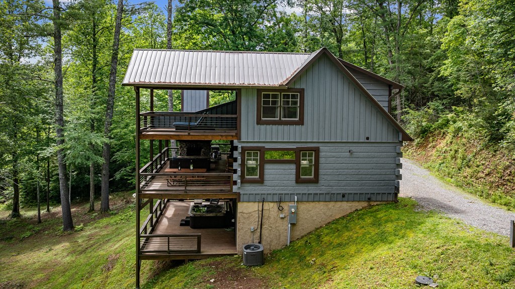 215 Twin Creeks Blue Ridge, GA 30513 - Photo 20 of 49 Gallery Image 20