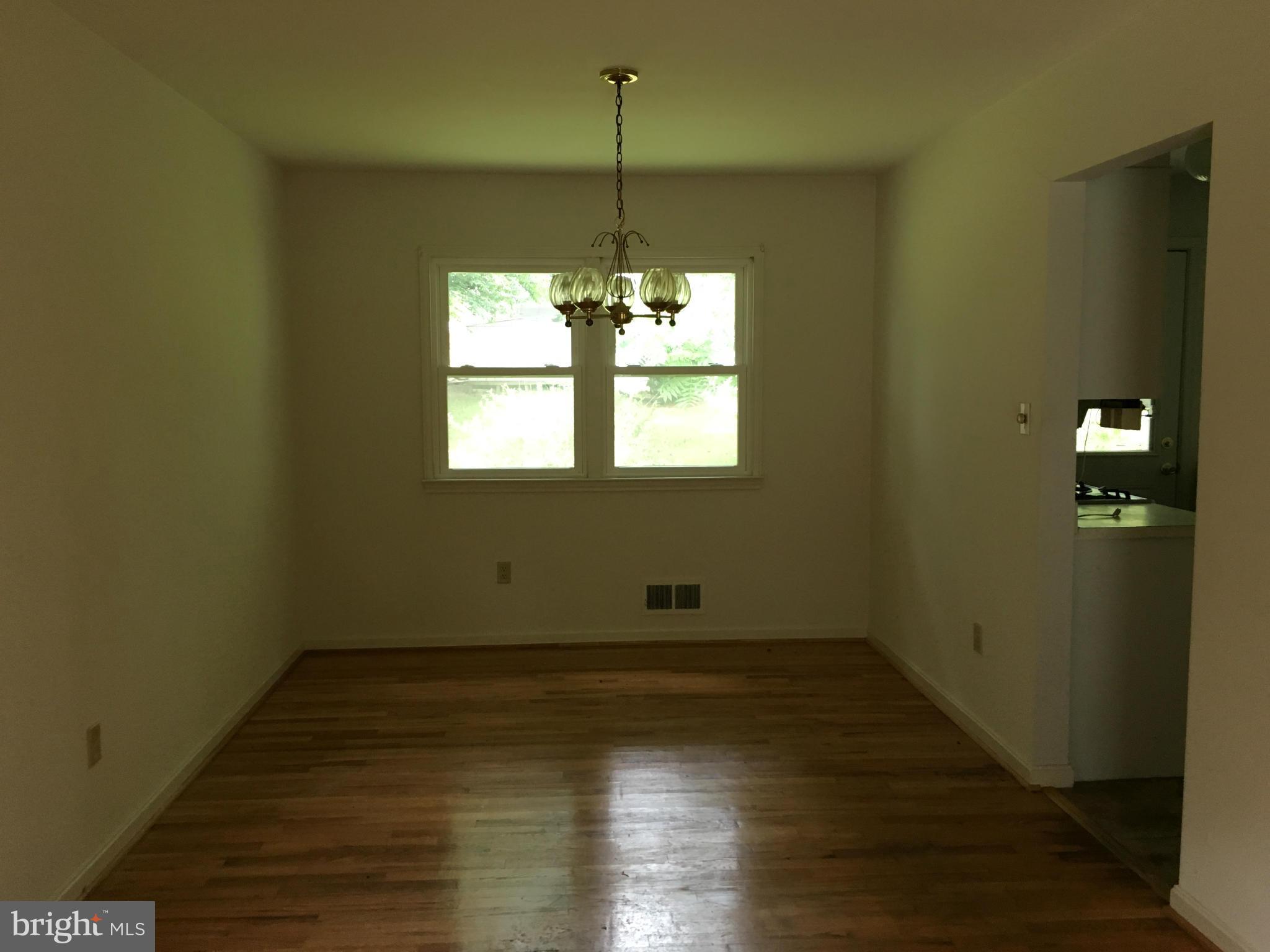 1308 Canyon Road Silver Spring, MD 20904 - Photo 9 of 30 Dining Room