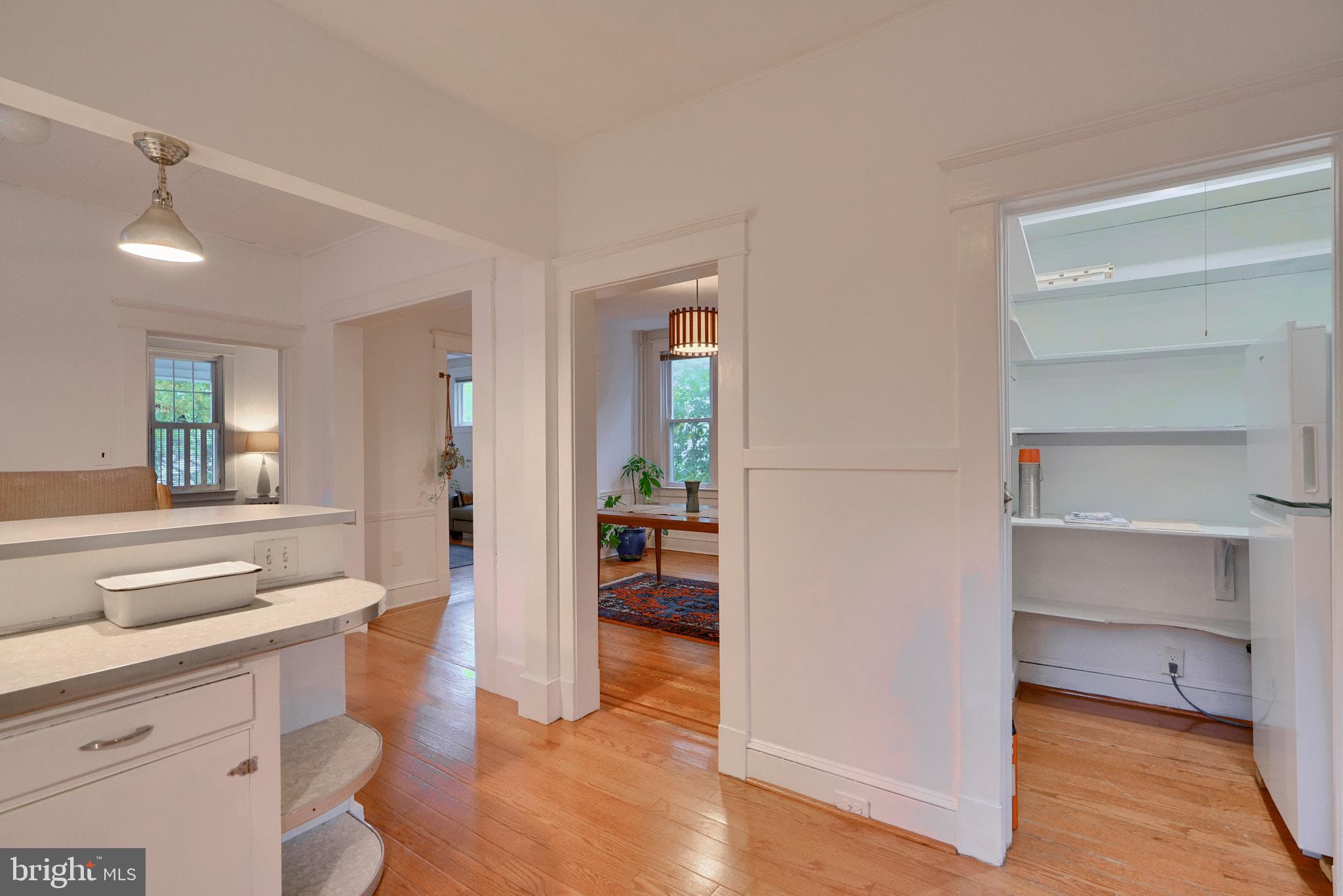 423 Westgate Road Baltimore, MD 21229 - Photo 16 of 40