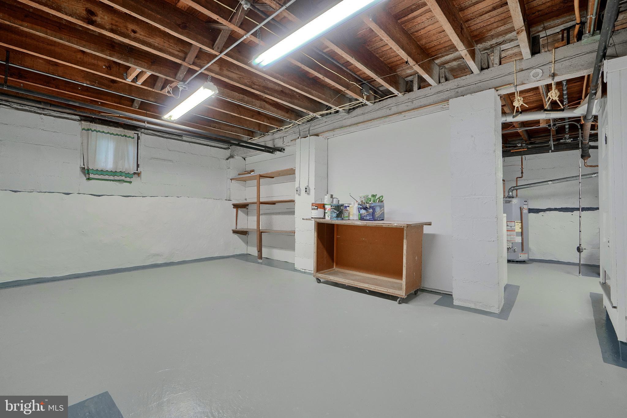 423 Westgate Road Baltimore, MD 21229 - Photo 17 of 40