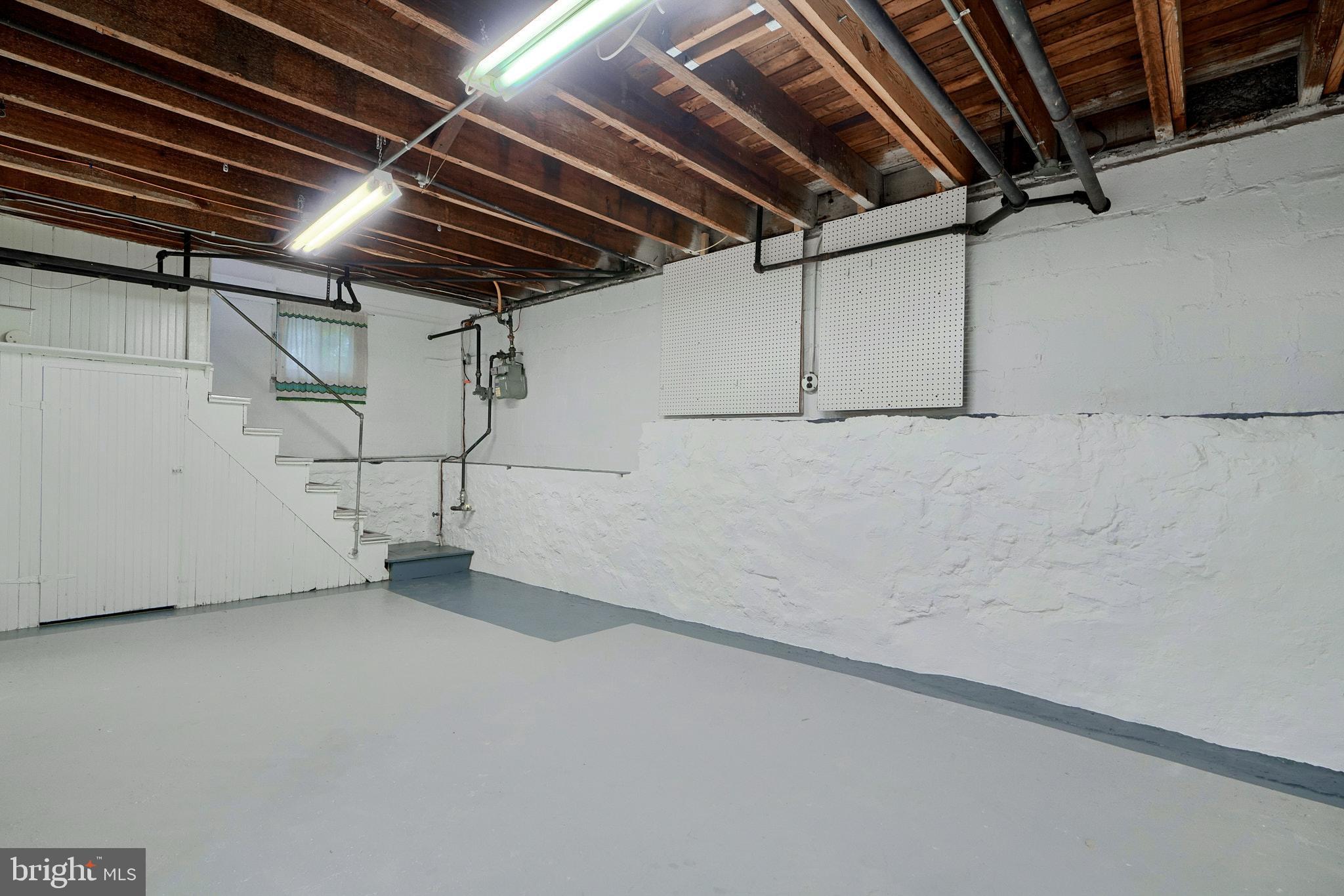 423 Westgate Road Baltimore, MD 21229 - Photo 18 of 40