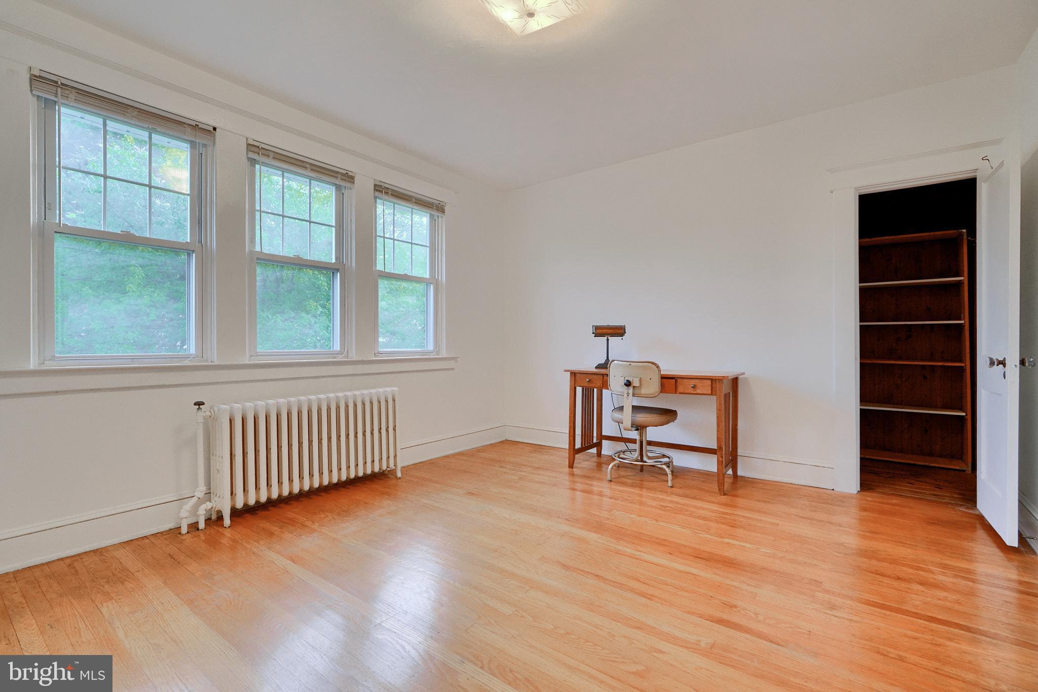 423 Westgate Road Baltimore, MD 21229 - Photo 23 of 40