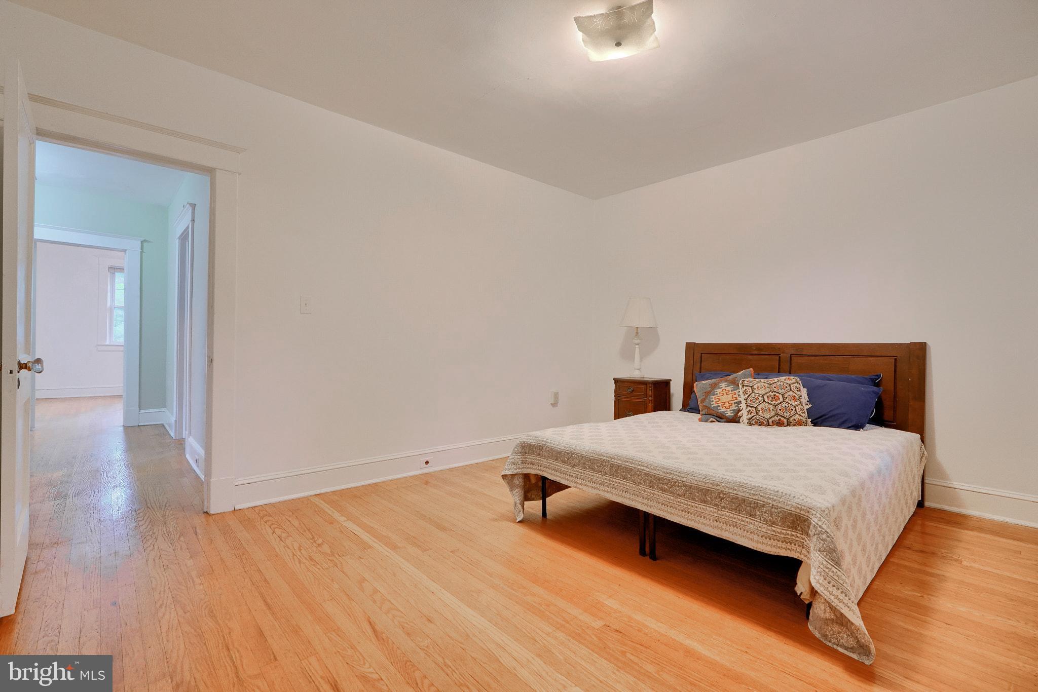 423 Westgate Road Baltimore, MD 21229 - Photo 28 of 40