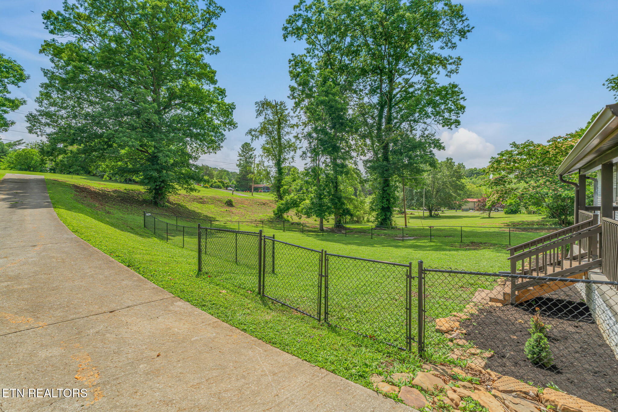 7325 Evanel Way Powell, TN 37849 - Photo 25 of 33 26-web-or-mls-7325 Evanel Way-5
