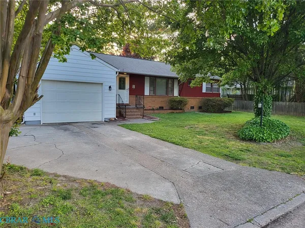 $329,900 | 17 Gay Drive, Newport News, VA 23606