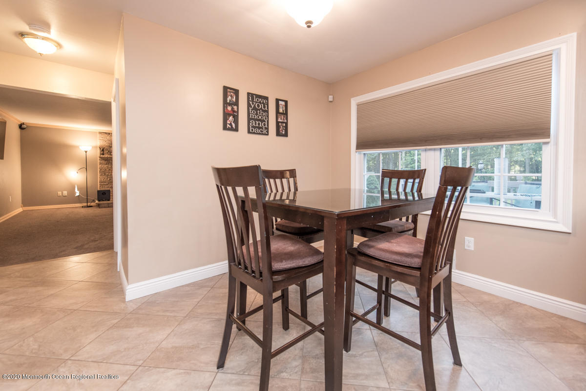 138 Frank Applegate Road Jackson, NJ 08527 - Photo 18 of 47 a view of a dining room with furniture and window